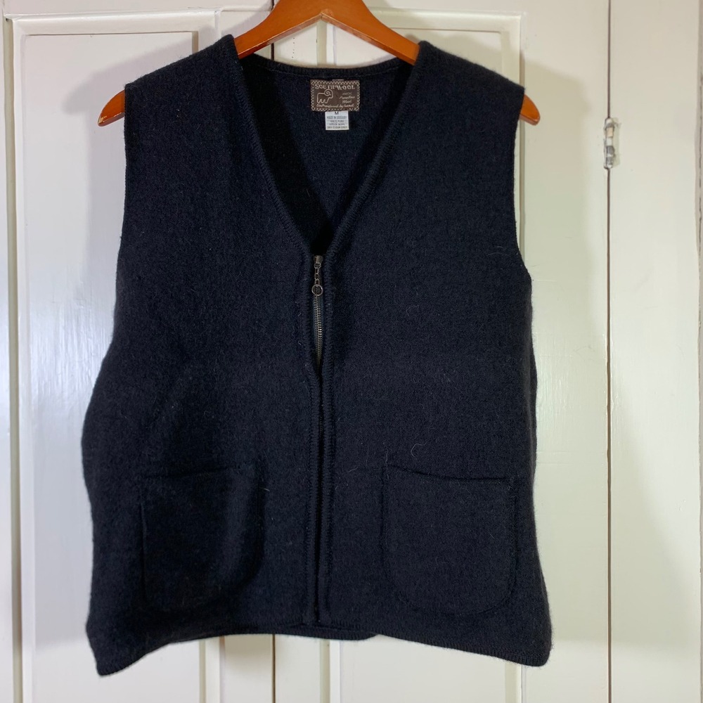 Southwool Mens Black 100% Pure Virgin Wool Full Zip Sweater Vest Made in Uruguay